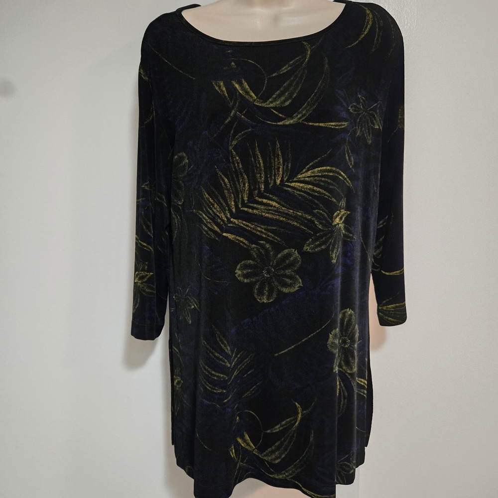 Chico's Travelers Size 2 (L)‎ Black Floral Stretch Knit 3/4 Sleeve Tunic Top